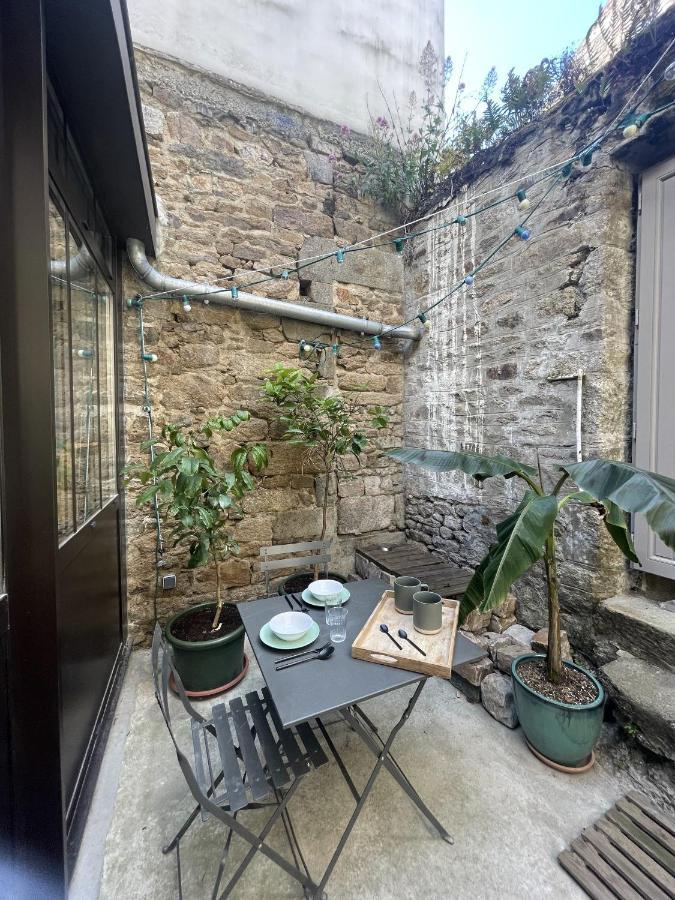 Helen Dinan Exterior foto